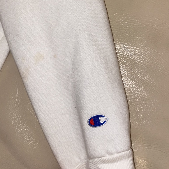 Champion Sweatshirt - Picture 4 of 4